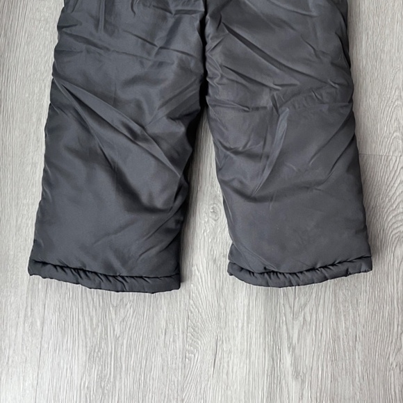 Osh Kosh B'gosh Toddlers Boys Girls Bib Ski Snow Suit Gray Overalls Size 3T - Picture 9 of 10